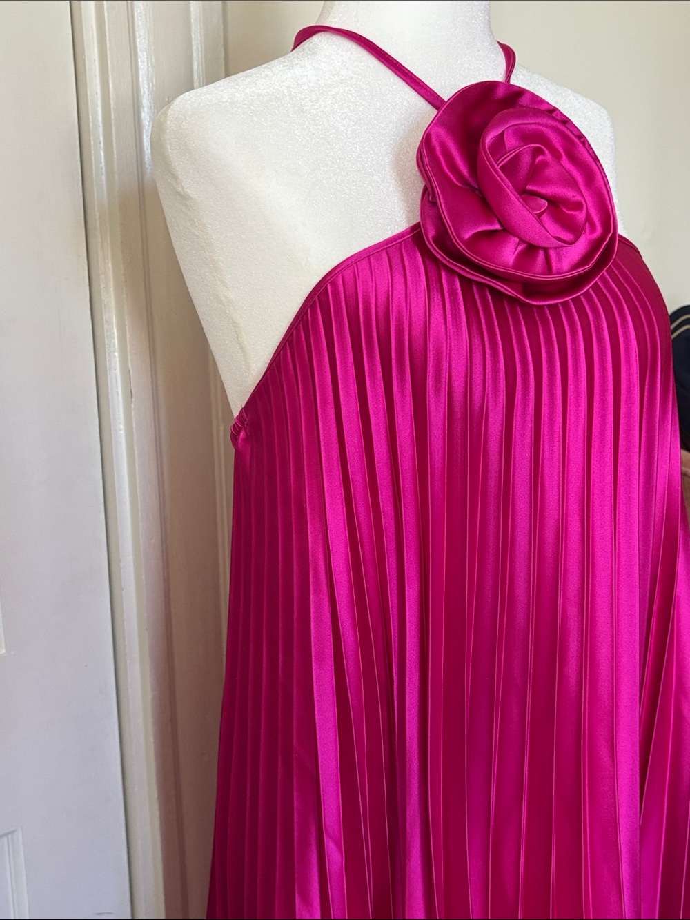 Delfi Collective Giselle size small halter Rosette Maxi Dress Fuchsia hot pink - Picture 7 of 9
